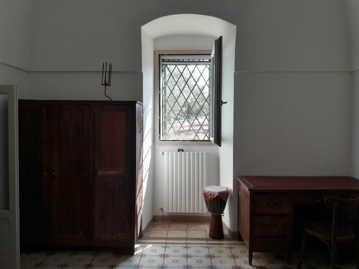 Fra Il Glicine E Il Sambuco Villa Monopoli Luaran gambar