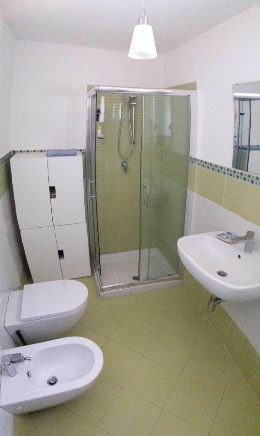 Fra Il Glicine E Il Sambuco Villa Monopoli Luaran gambar